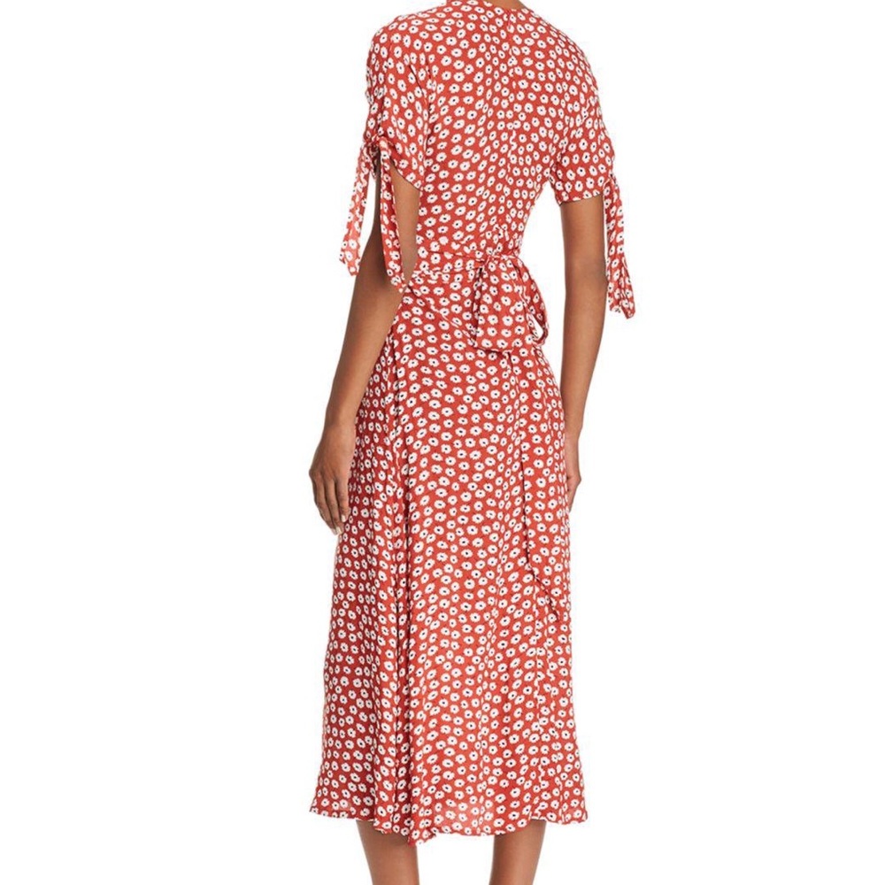 Faithfull The Brand Nina Midi Dress in Danica Floral - Picture 6 of 13